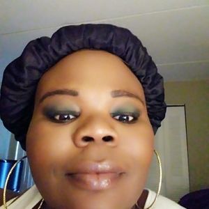 Meet your Posher, Yolanda